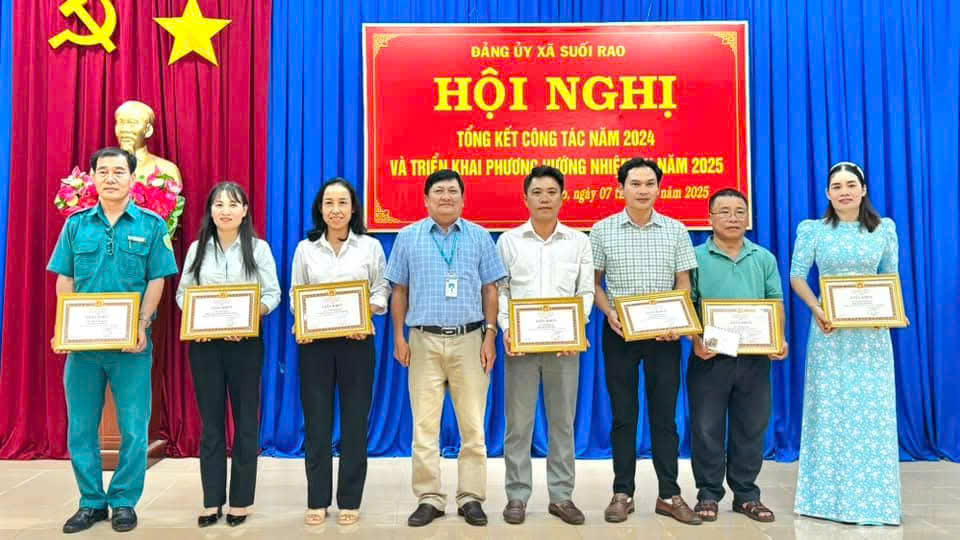 ĐẢNG BỘ XÃ SUỐI RAO TỔNG KẾT CÔNG TÁC NĂM 2024 VÀ TRIỂN KHAI PHƯƠNG HƯỚNG NHIỆM VỤ NĂM 2025